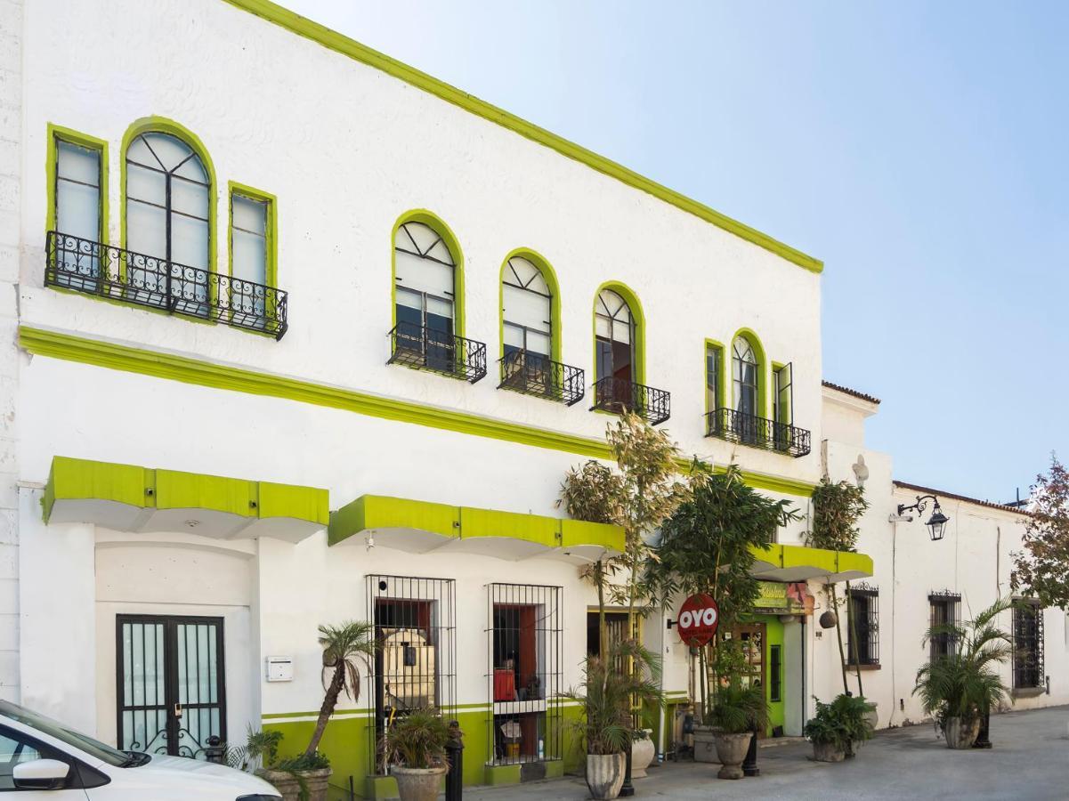 Oyo Hotel Hare Krishna Monterrey Exterior foto